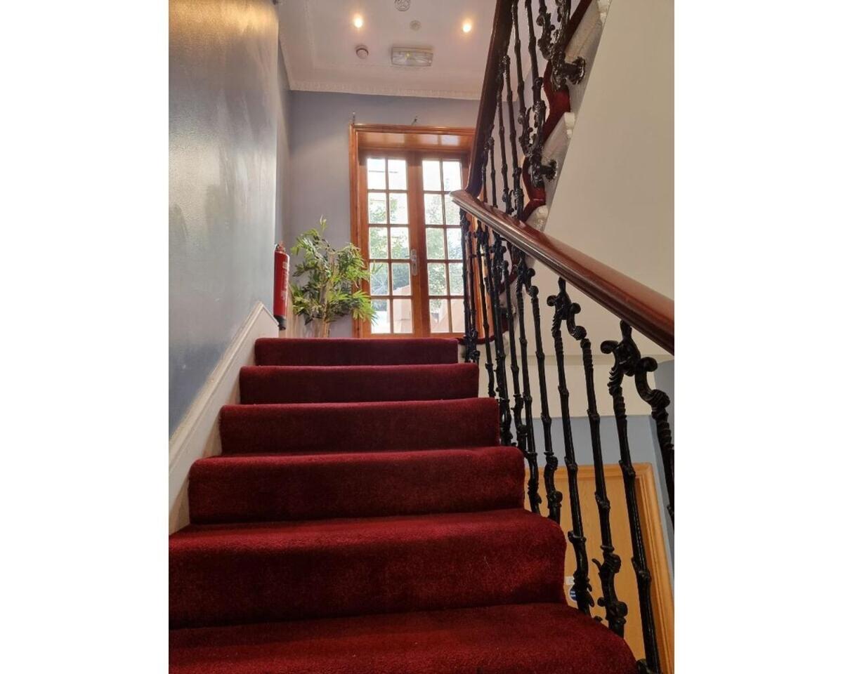 F203-fantastic Second Flr Near Hyde Park Londen